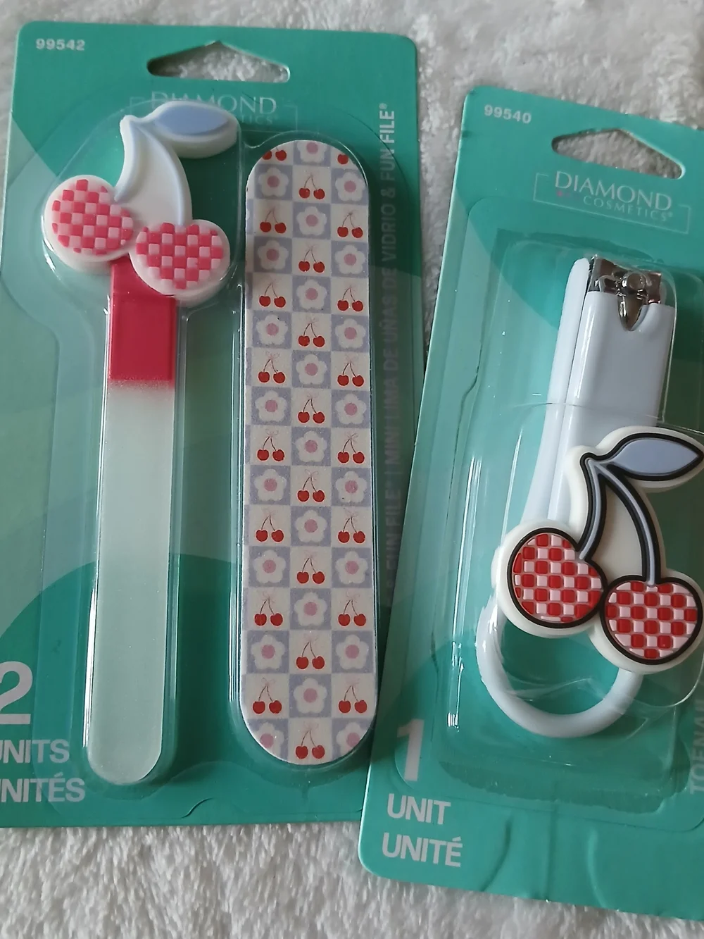 CHERRY🍒 Beauty, Earrings, Lash Case, Nail Clipper/File Care, Lip Mask 13 PIECES